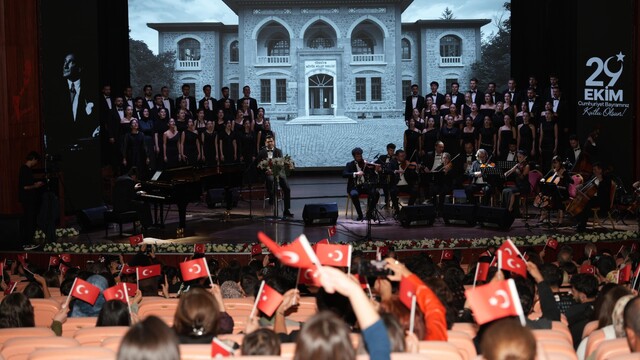 İnönü Üniversitesinde Cumhuriyetin Ezgileri yankılandı
