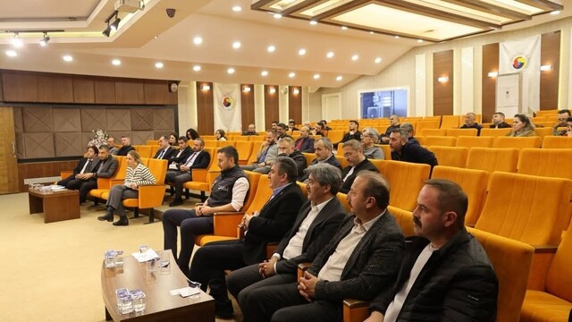 Bolu'da yabancı işçi çalıştıracak işverenlere bilgilendirme