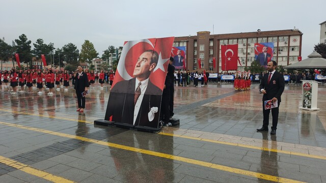 Bafra'da Cumhuriyet Bayramı çoşkuyla kutladı