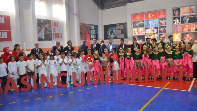 Bulanık'ta 29 Ekim Cumhuriyet Bayramı coşkusu