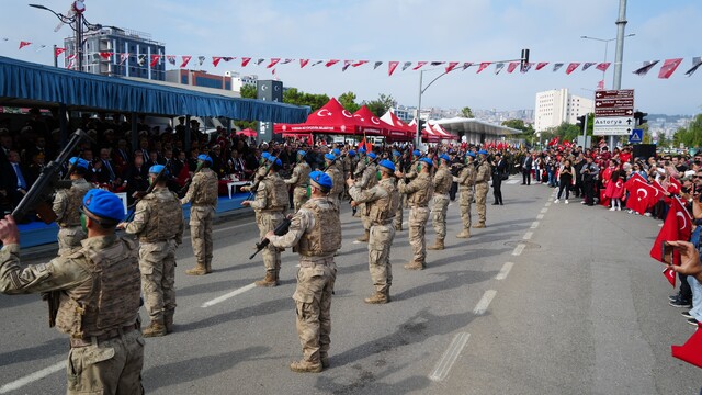 Samsun'da Cumhuriyet'in 103. yılı coşkuyla kutlandı