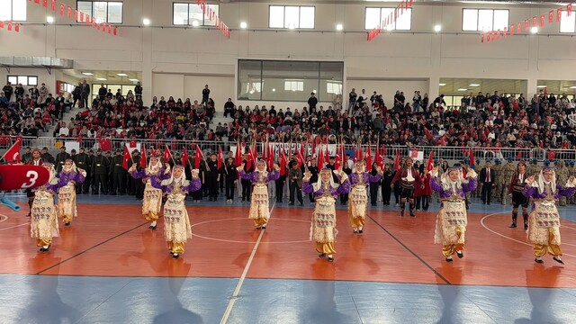 Afyonkarahisar'da 29 Ekim Cumhuriyet Bayramı coşkusu