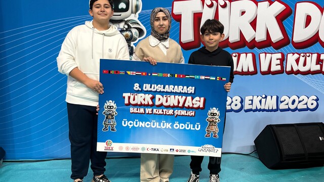 Dünya üçüncülüğü Erzurum'un: "Kodla ve isabet ettir" projesi uluslararası arenada kürsüye çıktı