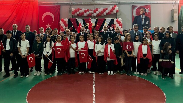 Malatya'nın ilçelerinde 29 Ekim Cumhuriyet Bayramı kutlandı