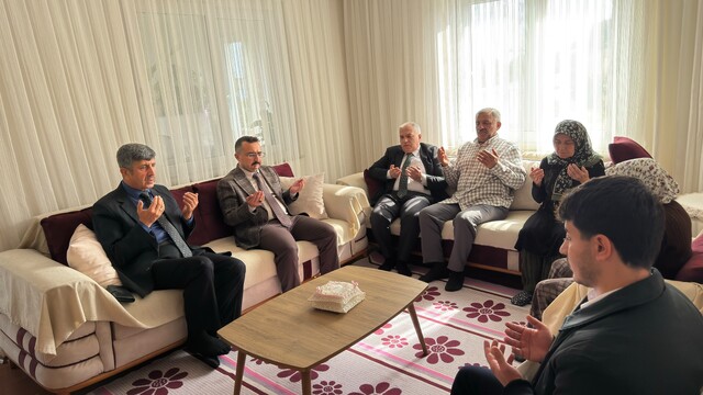 Cumhuriyet Bayramında Anamur'da şehit aileleri unutulmadı