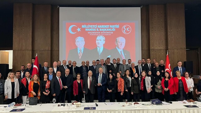 MHP Manisa bir ilki gerçekleştirerek dünün ve bugünün kadrolarını buluşturdu