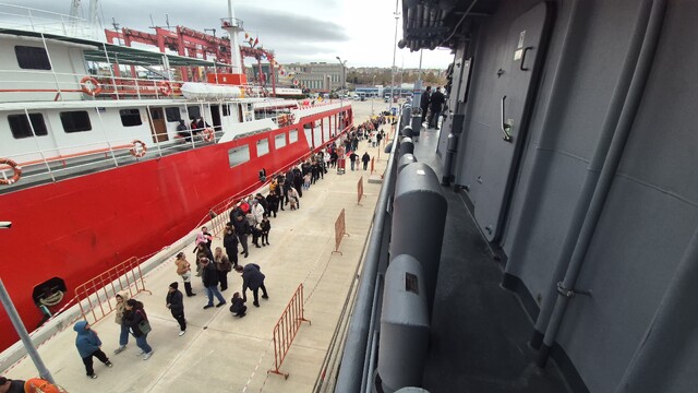 Tekirdağ'da TCG Işın gemisine ziyaretçi akını