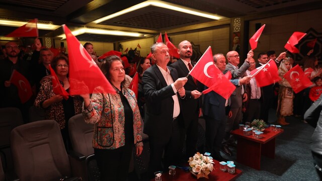 Yunusemre'de cumhuriyet coşkusu müzik ve gösterilerle yaşandı