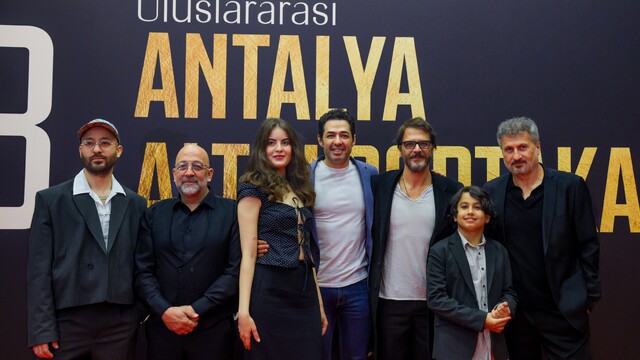 Türk ve dünya sinemasının yıldızları yarışma bölümlerinde seyirciyle buluştu