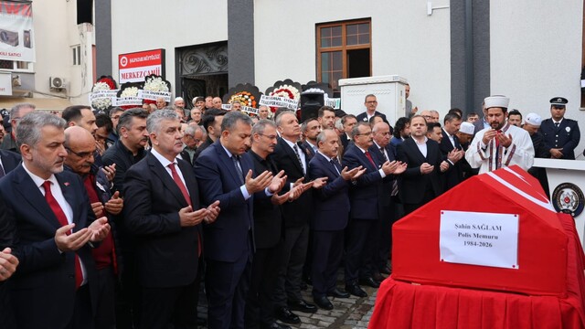 Trabzon'da hayatını kaybeden polis memuru Şahin Sağlam son yolculuğuna uğurlandı