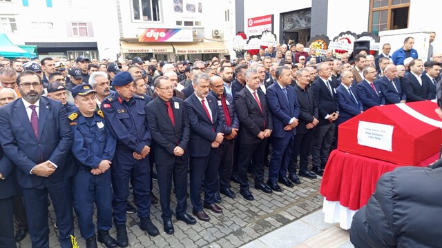Kalp krizi sonrası hayatını kaybeden polis memuruna son görev
