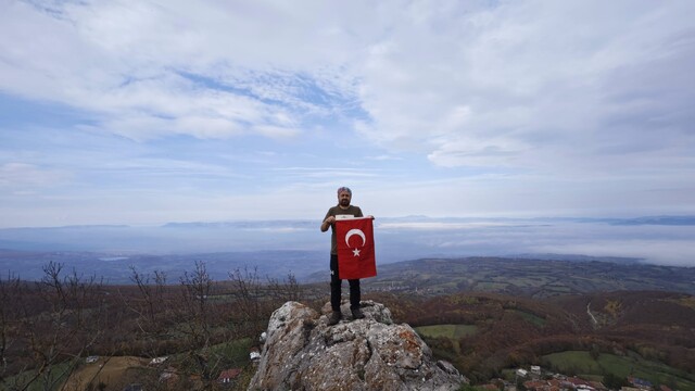 Eğitim-Bir-Sen'den Büyükkale Zirvesi'nde Cumhuriyet Bayramı kutlaması