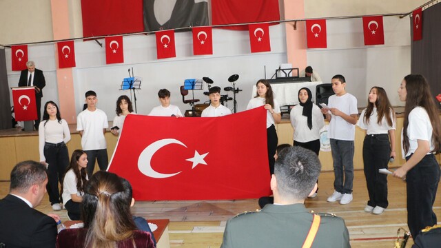 Trabzon'un Of ve Şalpazarı ilçelerinde 29 Ekim Cumhuriyet Bayramı kutlandı