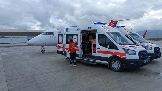 Uçak ambulans, 20 haftalık bebek için havalandı