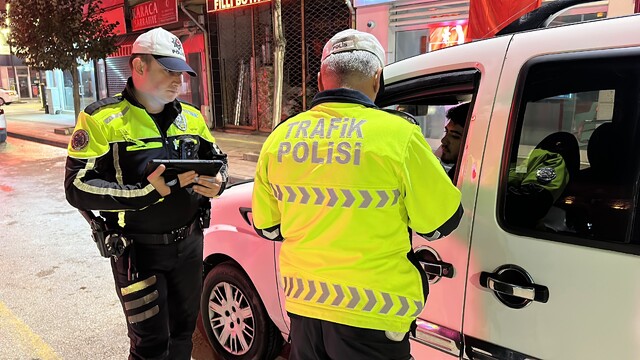 Çorum'da 49 araç ve sürücüsüne toplam 135 bin TL ceza