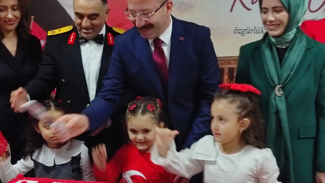 Ardahan'da Cumhuriyet Bayramı'nın 103. yılı dolayısıyla resepsiyon düzenlendi