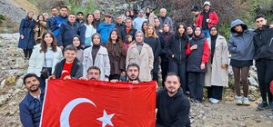 Erzincan'da Cumhuriyet'in 103. yılı doğa yürüyüşüyle kutlandı