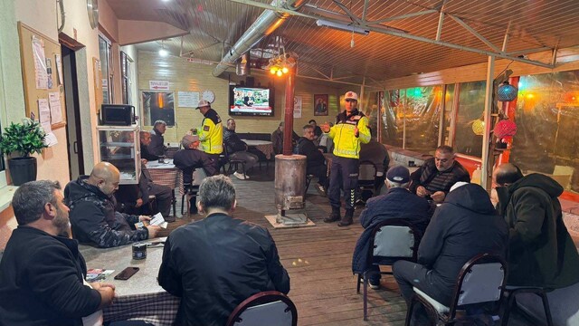 Bilecik'te 25 traktör sürücüsüne trafik eğitimi