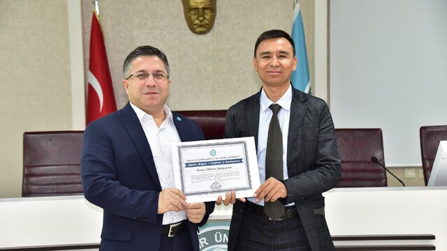 Özbekistanlı 9 akademisyene sertifika verildi
BAÜN'de bulunan Özbek Akademisyenin programlarını tamamladı