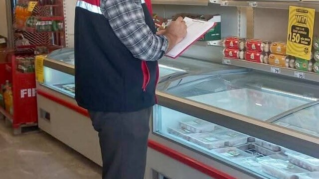 Afyonkarahisar'da marketlere yönelik fiyat denetimleri sürüyor