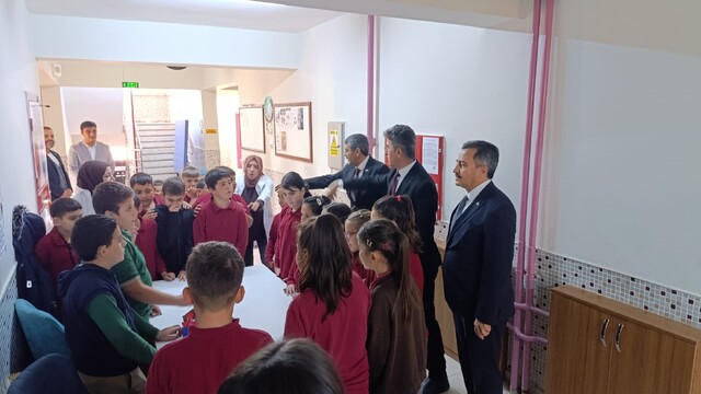 Bolvadin ve Çay'da TÜBİTAK 4009 Bilim Fuarı heyecanı