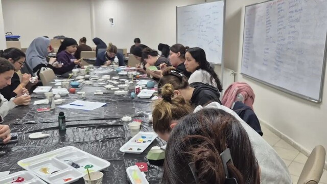 Muğla'da Türk Bayrağı'nı seramikte işlediler
