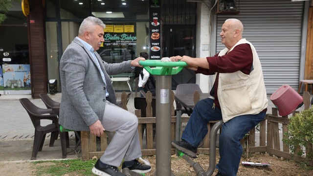Şehzadeler'de mahallelinin spor aleti talebi karşılık buldu