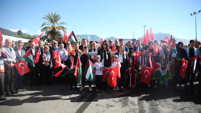 Alanya'da "Gazze İçin Sessiz Çığlık Yürüyüşü" düzenlendi