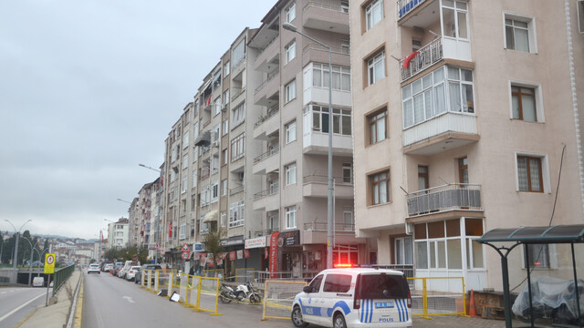 Kocaeli'de tedbiren boşaltılan 7 katlı binada güvenlik önlemleri alındı