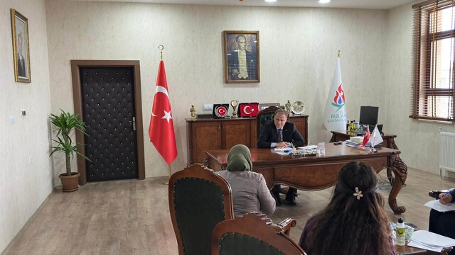 Bulanık Kaymakamı Koşansu vatandaşların taleplerini dinledi