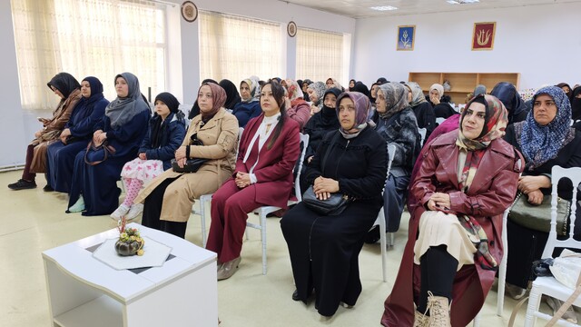 Muş'ta kadınlara bağımlılıkla mücadele eğitimi verildi
