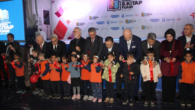Erzurum 8. Kitap Fuarı kapılarını açtı