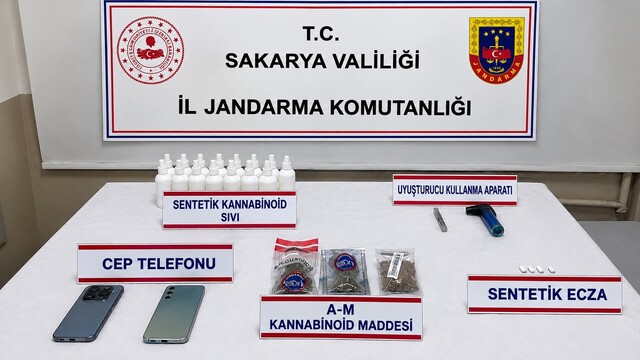 Sakarya'da kovalamacayla yakalanan uyuşturucu şüphelisi tutuklandı