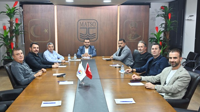 MATSO Başkanı Gök: "Türkiye'de üretilen her 5 muzdan 1'i Manavgat'tan"
"2026 yılında üretimimizi 170 bin tonun üzerine çıkararak yeni bir rekora ulaşmayı hedefliyoruz"