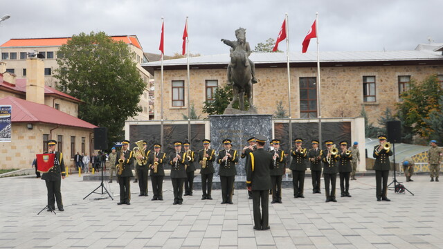 Bayburt'ta, 3. Ordu Komutanlığı bando takımı konser verdi