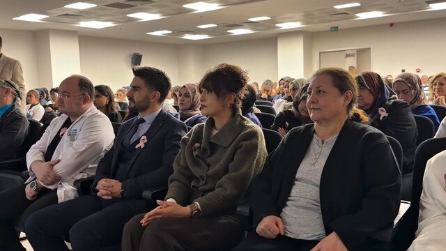 Mengücek Gazi EAH'de meme kanserinde erken tanı eğitimi düzenlendi