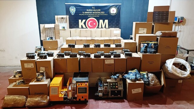 Bursa'da kaçak tütün operasyonunda 4 şüpheli yakalandı
