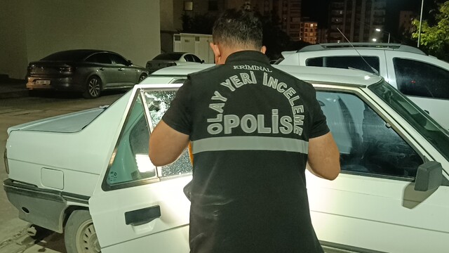 Adana'da iş yerine düzenlenen silahlı saldırıda 2 kişi yaralandı