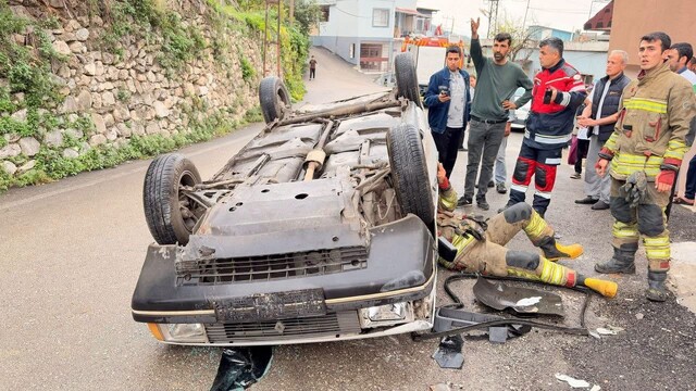 İskenderun'da ters dönen otomobilin sürücüsü yaralandı