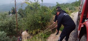 Defne’de kayalıklardan düşen vatandaş yaralandı