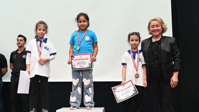 Hızlı Satranç Turnuvası'nda ödüller sahiplerini buldu