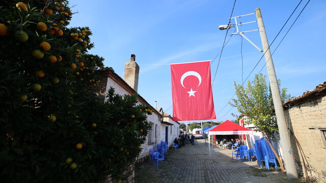 Şehit Piyade Sözleşmeli Er Yusuf Sait Ünlü'nün Aydın'da yaşayan ailesine acı haber verildi