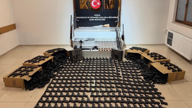 Konya'da silah kaçakçılığı operasyonunda yakalanan 4 zanlı tutuklandı