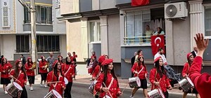 Bafra'da öğrencilerden öğretmenlerine vefa