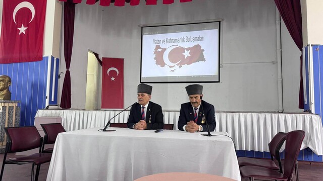 Edirne'de gaziler öğrencilerle buluştu