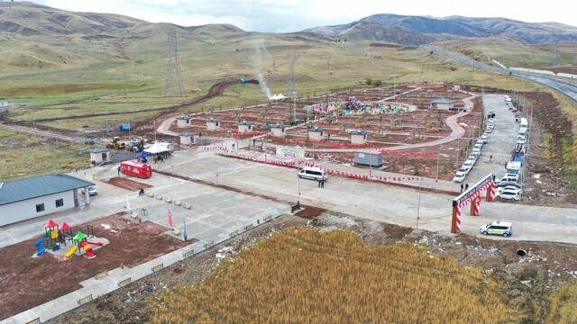 Ağrı'da 40 dekarlık alana yapılan "Güneykaya Mesire Alanı" açıldı