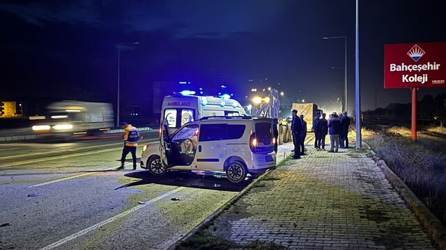 Muş'ta kepçe ile otomobil çarpıştı: 1 yaralı