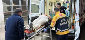 Yardıma koşarken aracın çarptığı kadın yaralandı